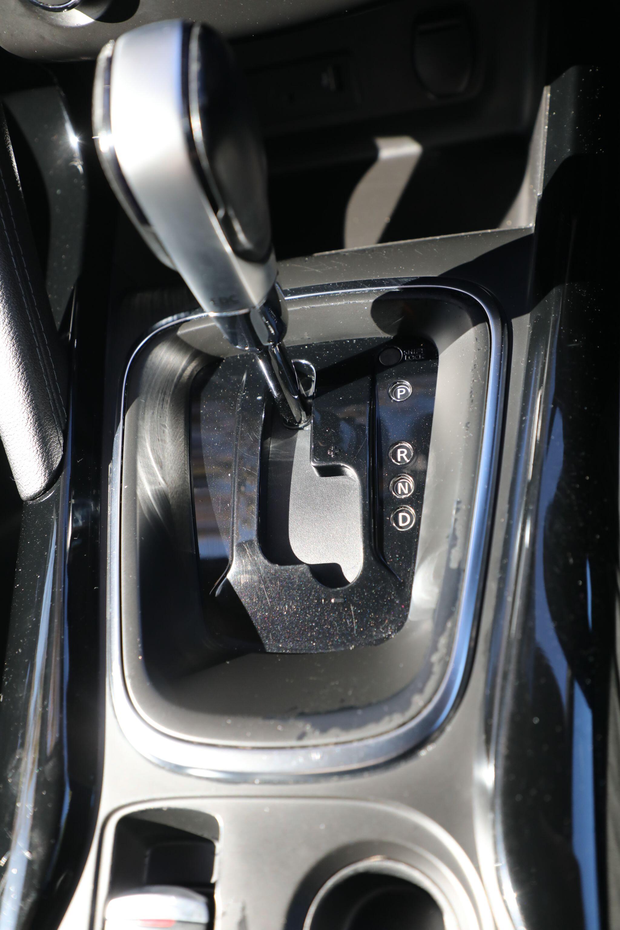 Large vehicle image